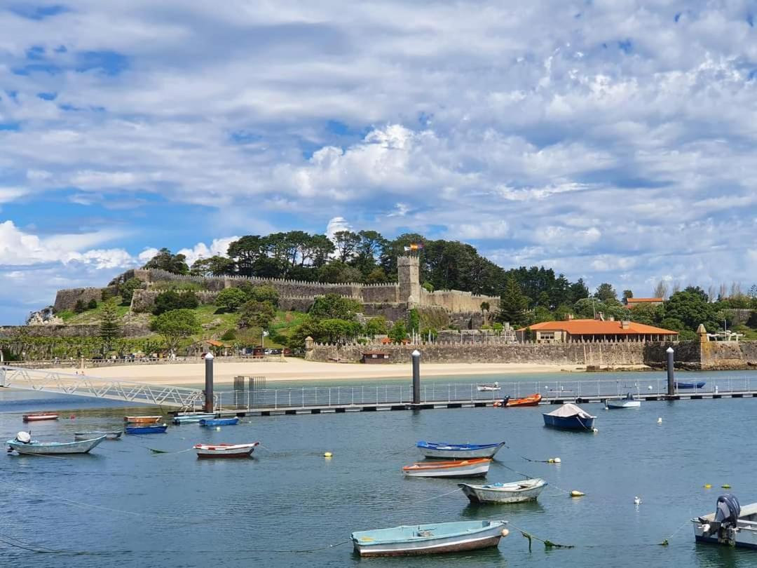 Villa Vivienda En El Casco Historico De Baiona Exterior foto